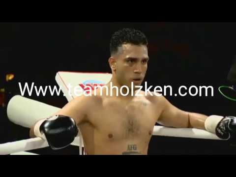 Angaar Afghaan VS  Vlad tuinov  in val partij  Wenen  Oostenrijk respect Angaar