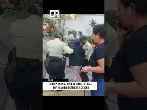 Ocho afectados por humo en siniestro en Chacao