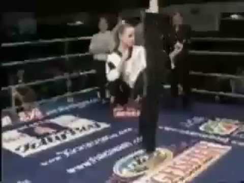 chloe bruce fight show