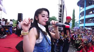 Download lagu VIVI ARTIKA KEN DEDES - ROMANZA - BOJO GALAKS - 1 DEKADE JOKER YOGYAKARTA mp3