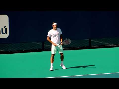 Roger Federer practices at the Miami Open 2019