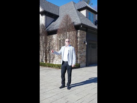 Welcome to 215 Westdale Road, Oakville, ON