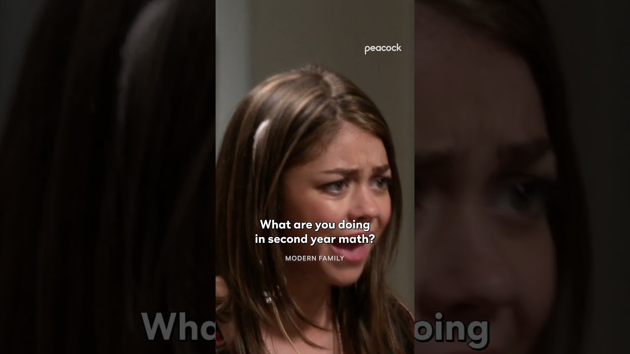 Alex will be Haley’s math tutor soon 😉 #ModernFamily #HaleyDunphy #AlexDunphy #Shorts