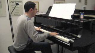 Alexandre Desplat - River waltz from "The painted veil" (played by Luca Moscardi)