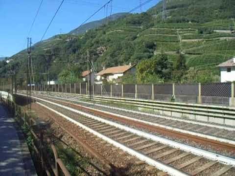 12.09.2018. TRENO REGIONALE ETR 170 FLIRT SAD IN TRANSITO A CARDANO (BZ).