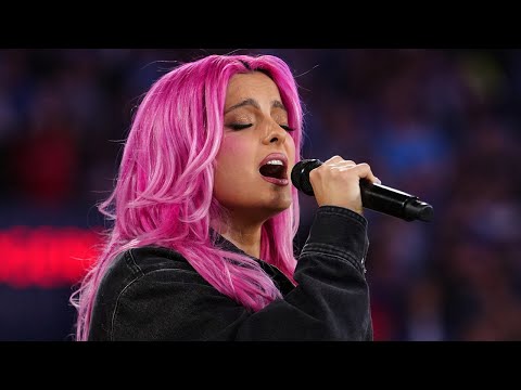 Bebe Rexha hits the HIGH NOTES during United States National Anthem before World Series Game 2! 🇺🇸