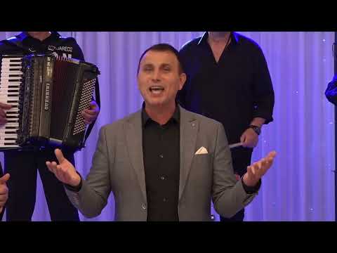 @Ionut.Iovanel   - Am o mândruliță cu bărbat