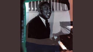 Beer Drinkin&#39; Woman