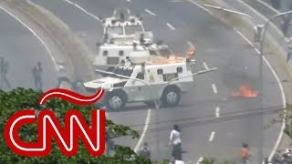 Venezuela: tanqueta de la GNB arrolla a civiles