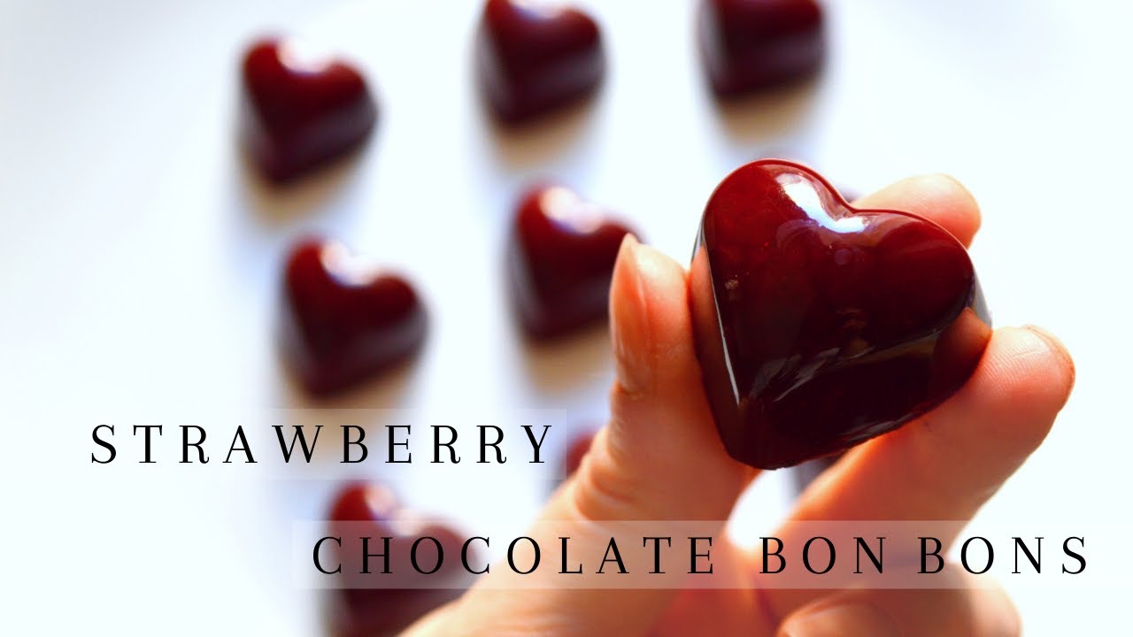 STRAWBERRY CHOCOLATE BON BONS ❤ HEARTS ❤ | Denise Castagno |