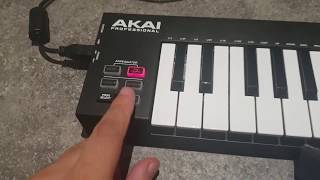 Video thumbnail for AKAI MIDI Keyboard LPK25 Wireless on Android, Linux, and Windows by gareve