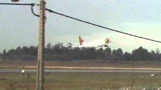 preview picture of video '【664】Porto - Take Off: === ✈  Milano-Malpensa: TAP Portugal, Airbus A319'