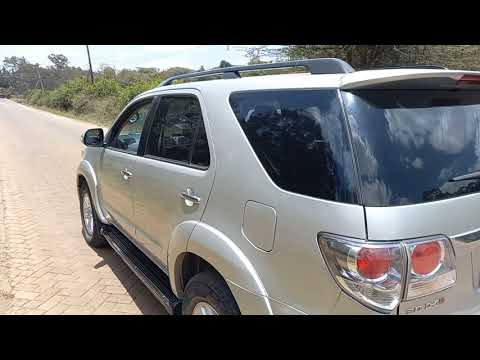 TOYOTA FORTUNER 3.0 D-4D 4×4 DIESEL ENGINE 2014 MODEL REVIEW.