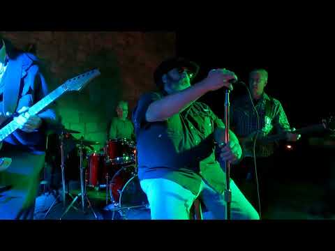 flirtin with disaster cover