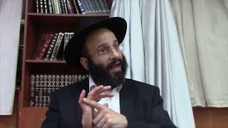 שנה חדשה - להסתכל על הדברים אחרת (הרב אלחנן משה נחמנסון) - התמונה מוצגת ישירות מתוך אתר האינטרנט יוטיוב. זכויות היוצרים בתמונה שייכות ליוצרה. קישור קרדיט למקור התוכן נמצא בתוך דף הסרטון