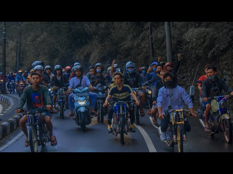 pripare-tawangmangu-bikin-motor-kembaran-dgn-gl-anak-kuat