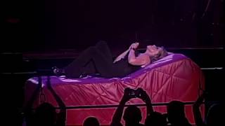 Quiero Que Me Hagas El Amor Lyrics English Translation