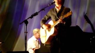 The Finn Brothers - Disembodied Voices