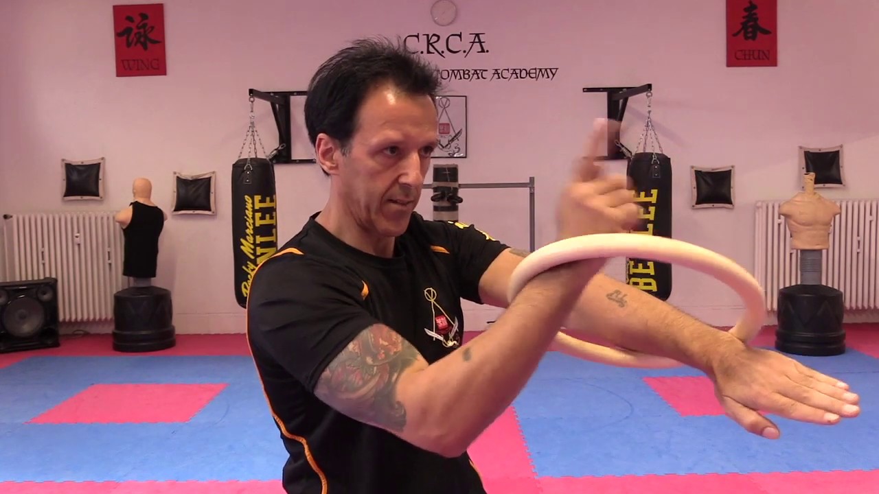 Wing Chun - Rattanring Training Part II (by Mario Lopez)