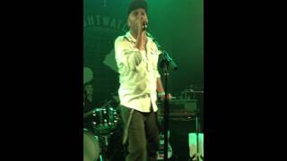 Tom Morello/The Nightwatchman &quot;Shake My Shit&quot;, The Troubadour, LA, 12.5.12