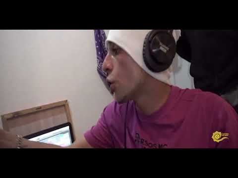 DiVersos MC ft Vado CrazyFilms - Colombiano (Official Music Video)