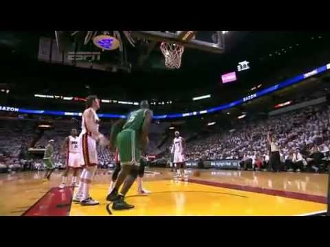 Kevin Garnett Dunks on James Jones
