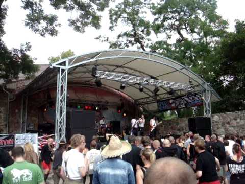 Bad Nenndorf Boys - Rhythmus live at This is Ska Festival 2011