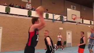 preview picture of video 'Oud & Nieuw Toernooi 2014 - Basketbalvereniging Wiringherlant'