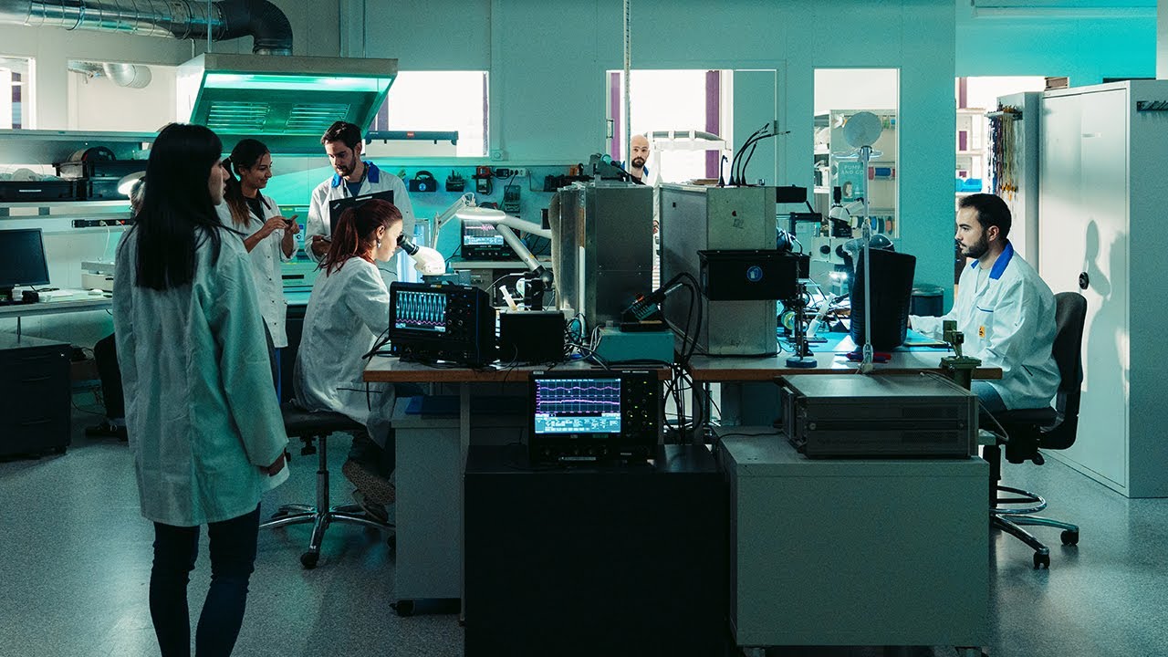 The secret life of a silicon chip