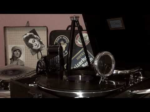 Slow-fox by Eric Helgar & Teddy Stauffer - "Träumen von der Südsee"