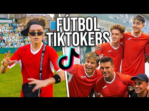 El Rulas jugando al Fútbol ⚽ (Partido de Tiktokers) - Animalize21