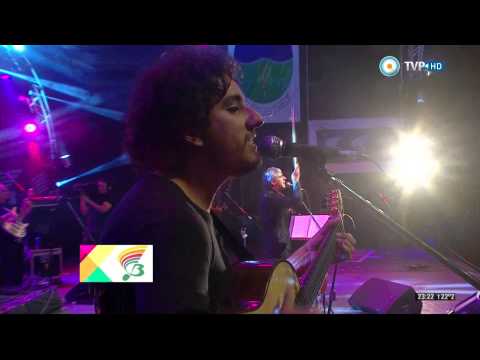 Festival de Baradero 2015 - Peteco Carabajal (2 de 2)