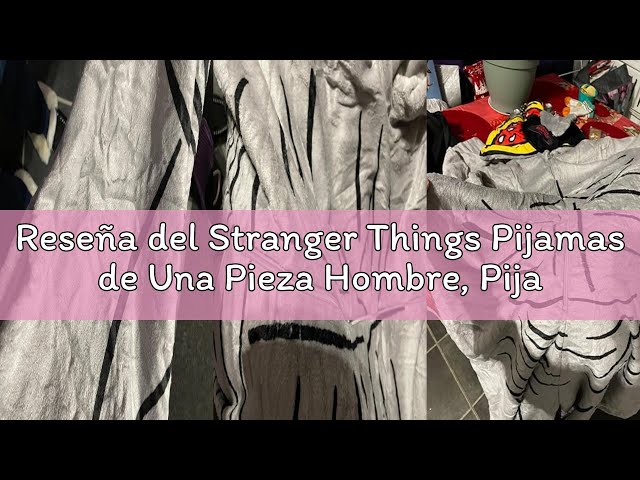 Vídeo relacionado con Stranger Things Pijama de Manga Corta y Pierna Larga con Logo Blanco para Hombre | Ropa de Dormir Retro para Dormir y Relajarse | Diseño icónico de la Serie de televisión