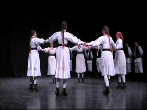 VARAŽDINSKI FOLKLORNI ANSAMBL : Črna gora javorek zeleni