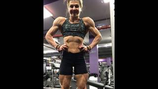 Emily Brand   20 years old