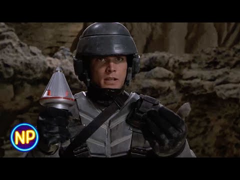 Capturing the Brain Bug | Starship Troopers (1997)