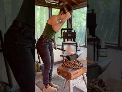 Forging a custom marlin spike🔥 #blacksmith#forge#smallbusiness#farrier#handmade#metalwork#asmr