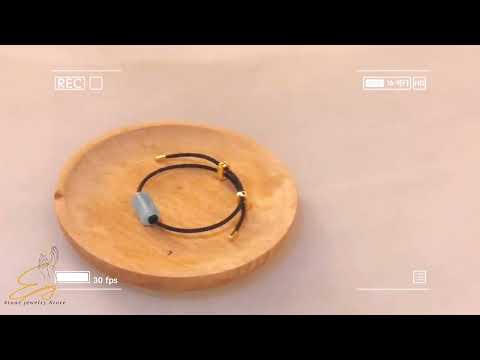 Você pode comprar Aquamarine na EMJ STORE