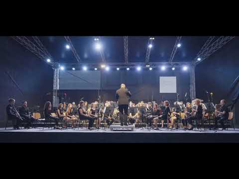 AC/DC on Tour; arr. T. Kukovič (Thunderstruck, You Shook Me All Night Long, Highway To Hell)