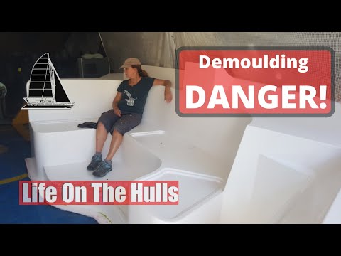 Ep158 - Risky Business Demoulding a Part - Complete Catamaran Build