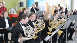 Boston Pops perform Joy to the World at Spaulding Rehabilitation