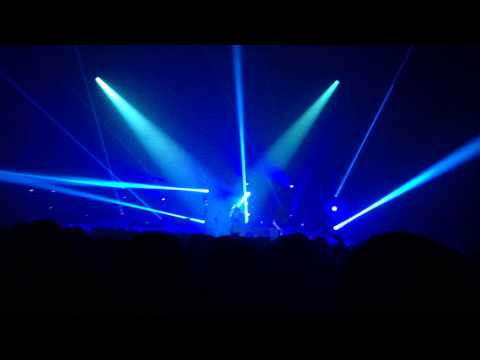 Nine Inch Nails plays Ice Age (How to Destroy Angels cover) with Mariqueen Maandig