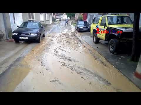 Ploaie potop in Lapusniucul Mare si Moceris