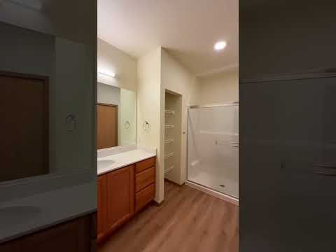 1123 E Hastings property video