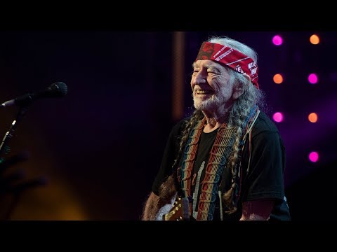 Willie Nelson & Family - On the Road Again (Live at Farm Aid 2018)