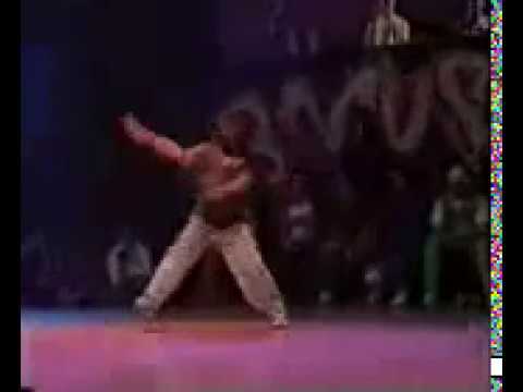 WOW, Look at these skills (Break Dance)