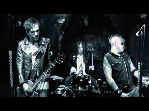 DOUBLE CRUSH SYNDROME   Gimme Everything  (official video)
