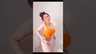 Download lagu #tante #tantetante #tantehot #tanteseksi #tantesemok #tantepemersatubangsa #tantetiktok #tantebohay mp3