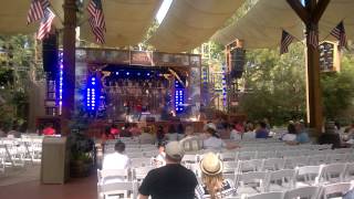 He Ain&#39;t Gonna Change - Kelly Rae Band