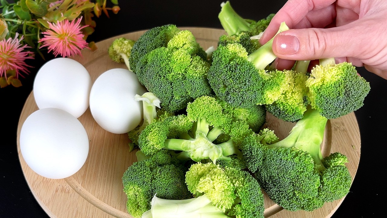 🥦 You'll love broccoli! 💯 Just add eggs, dinner is ready in 10 minutes